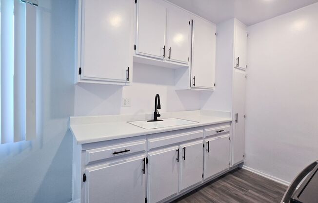 1 bed, 1 bath, 695 sqft, $1,548, Unit 150
