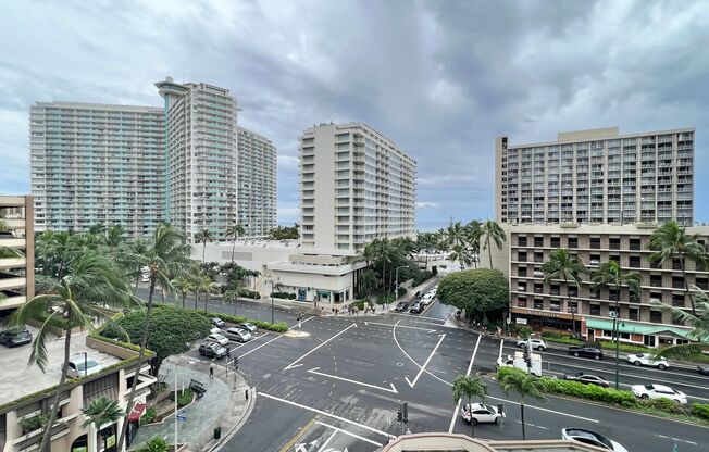 1 bed, 1 bath, $2,300