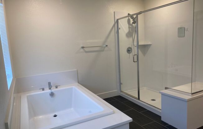 Charming 4 bed, 4.5 bath townhome