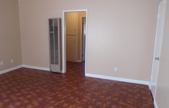 2 beds, 1 bath, 730 sqft, $1,995