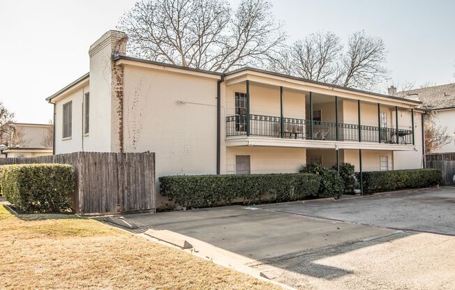 Bryce House Apartments Located in the Cultural District!