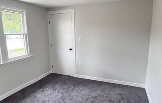 2 beds, 1 bath, $1,900, Unit 4434