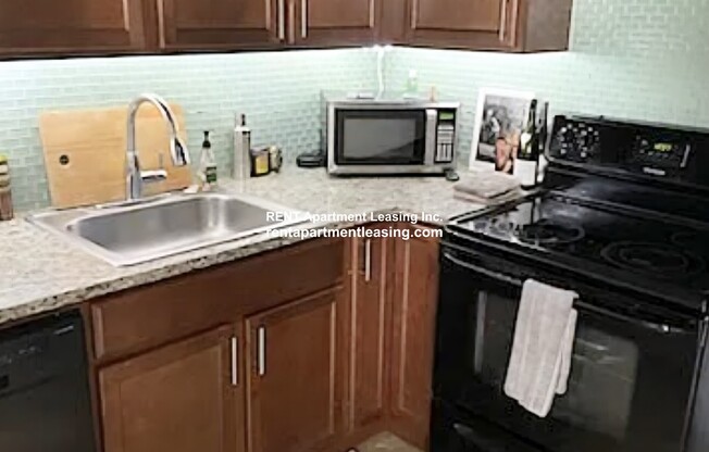 7626 N Milwaukee Ave