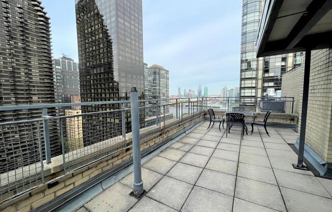 1 bed, 1 bath, 860 sqft, $4,100, Unit 2G