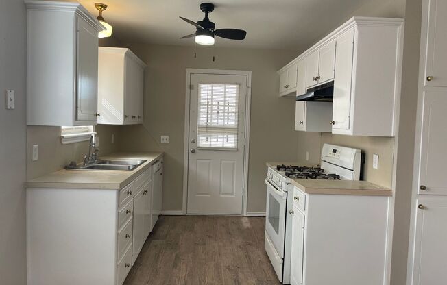 3 bed 2 bath 5 min. from Texas Tech University
