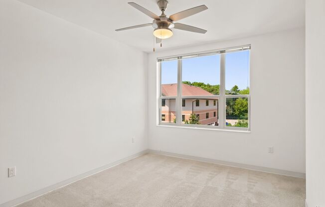 1 bed, 1 bath, 708 sqft, $1,950, Unit 423