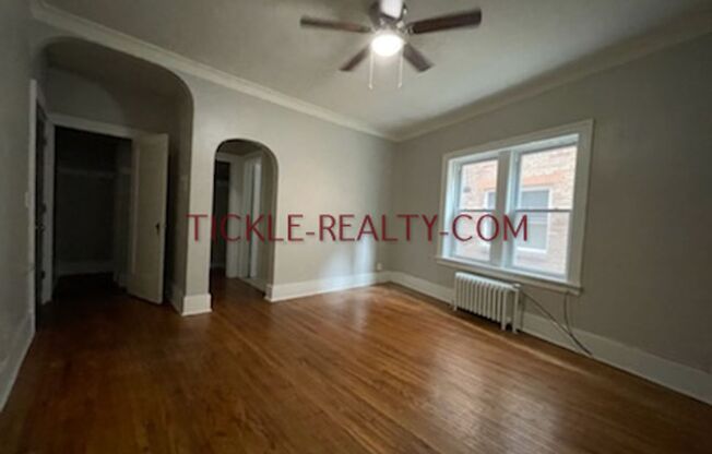 Studio, 1 bath, $795, Unit 3