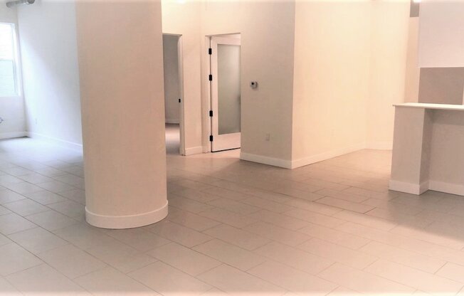 2 beds, 1 bath, 1,100 sqft, $2,850, Unit 507