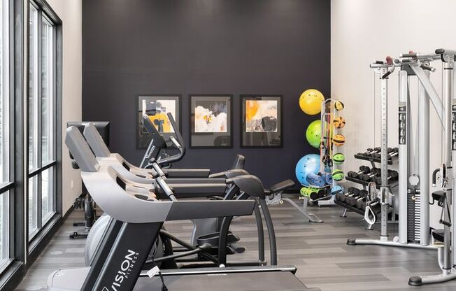 2 beds, 1.5 baths, 976 sqft, $1,525, Unit 9975-101