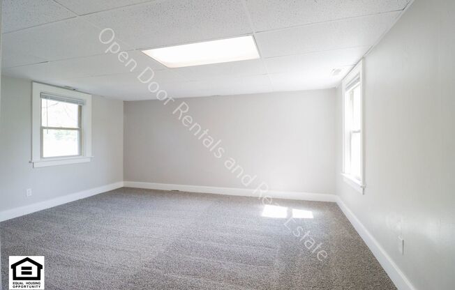 1 bed, 1 bath, 600 sqft, $825, Unit 340 W Dewald st Apt 3