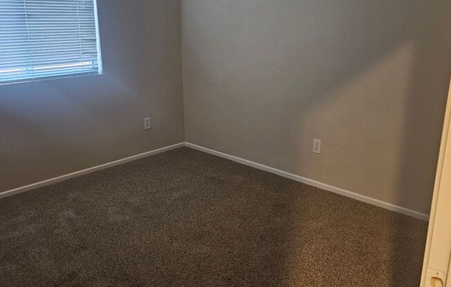 4 beds, 2 baths, $2,100