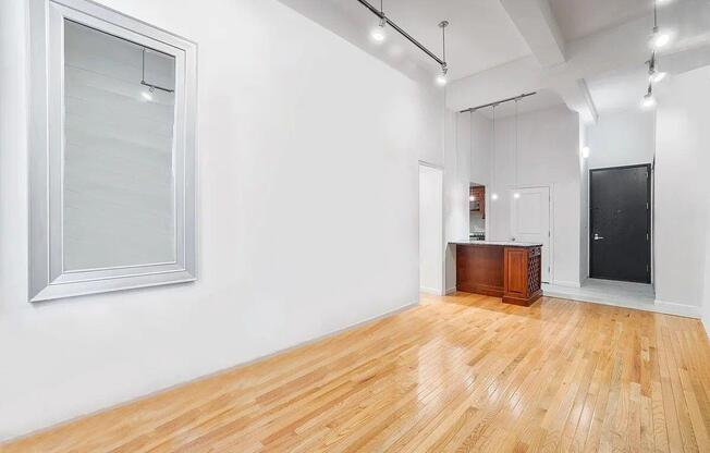 254 Park Ave S
