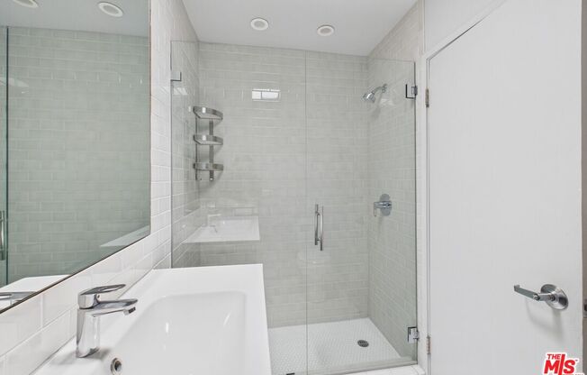 2 beds, 2 baths, 1,124 sqft, $6,100, Unit 205B