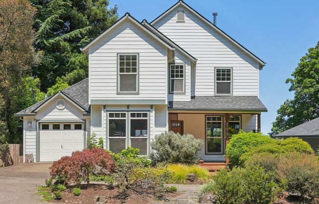 Stunning NW Willamette Heights 3-Level Single Family Home with St Helens views and Fenced Backyard
