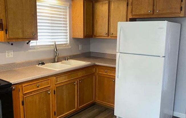 3 beds, 1 bath, $1,700