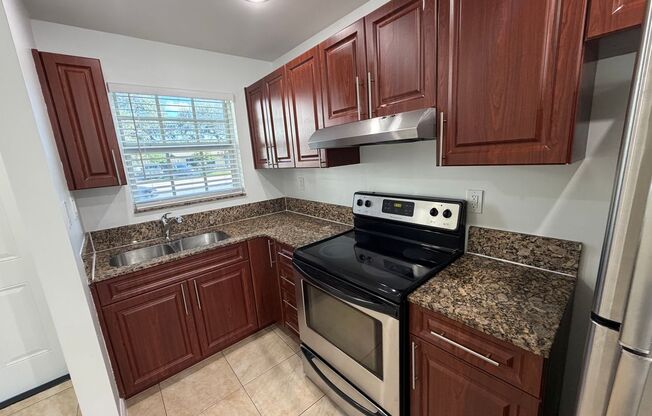 Davie Commons Apts LLC