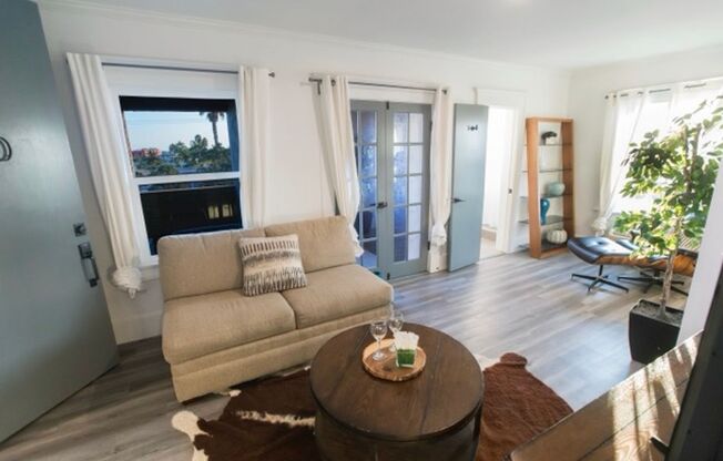 1 bed, 1 bath, 440 sqft, $2,695, Unit 6