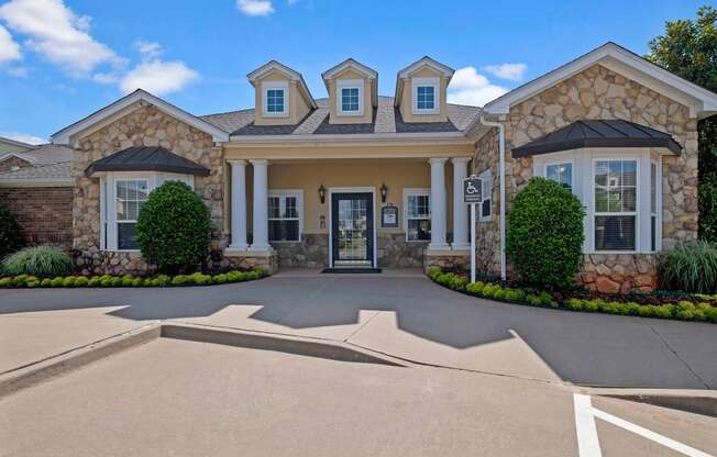 Quail Landing Exterior
