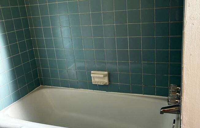 1 bed, 1 bath, 650 sqft, $1,099, Unit 7229 Penn Ave. #3A