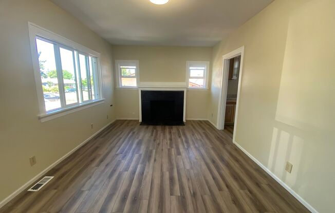 2 beds, 1 bath, $2,195