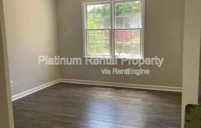 4 beds, 2.5 baths, 2,959 sqft, $2,695