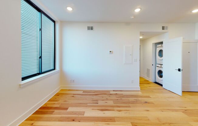 1 bed, 1 bath, 615 sqft, $1,450, Unit 203