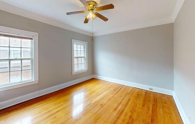 3 beds, 1 bath, 1,260 sqft, $1,275
