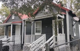 Fully Renovated  Single Family House - 1/1 Ready to Move In!!!