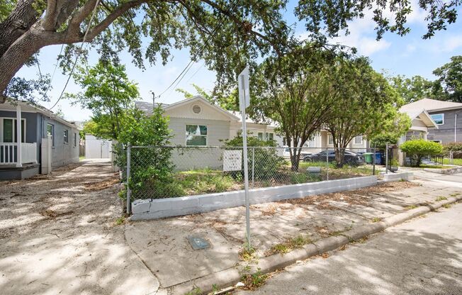 Fully Renovated 2-Bedroom Home in the Heart of Historic Ybor City!