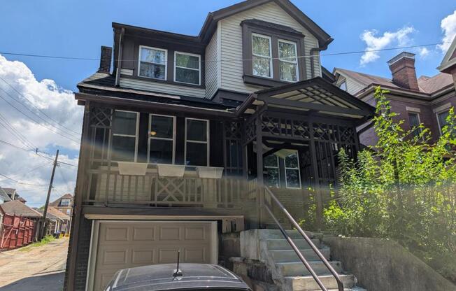 410 E 11 AVE