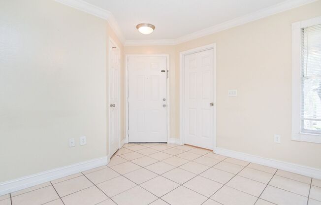 Discover the perfect 1-bed, 1-bath condo for rent at The Landing in Altamonte Springs!