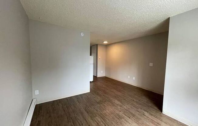 1 bed, 1 bath, 525 sqft, $1,195, Unit 15