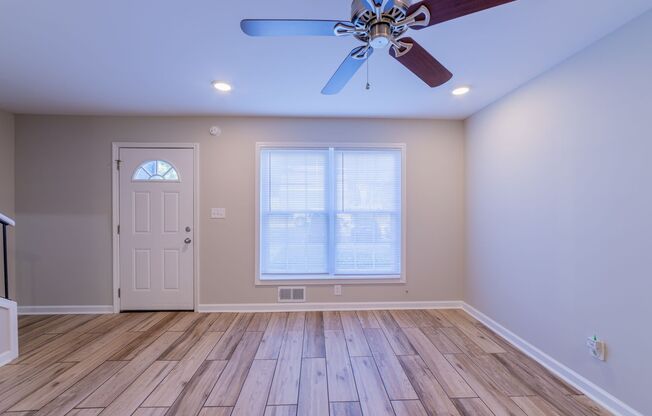 4 beds, 2 baths, 1,500 sqft, $1,995, Unit 712HCO