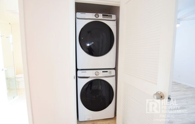 2 beds, 1 bath, $3,800, Unit Apt A