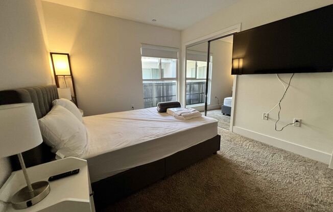 4 beds, 3 baths, 120 sqft, $1,550, Unit 309 - Deluxe Room - 1