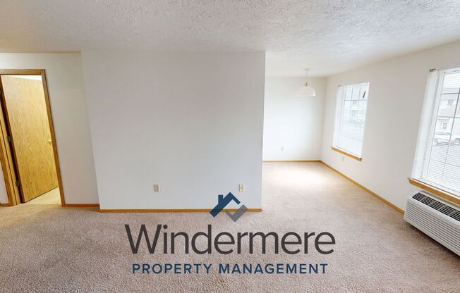 2 beds, 1 bath, 782 sqft, $1,095, Unit 16