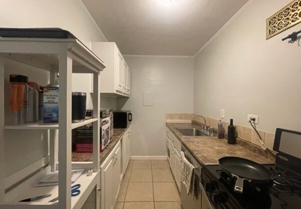 Studio, 1 bath, 536 sqft, $2,800, Unit 4B