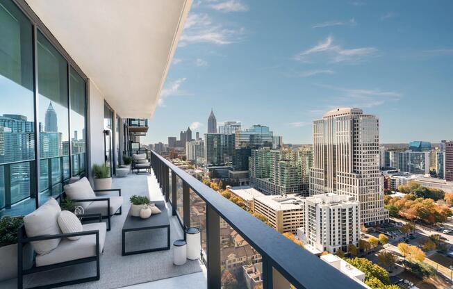 Large private balconies on our Penthouse homes with sweeping skyline views, placing Atlanta’s Midtown just outside your door at Modera Parkside.