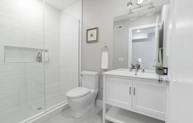 Washington Court (52 W)