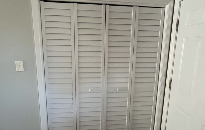 2 beds, 1 bath, 750 sqft, $1,045, Unit B-507D3