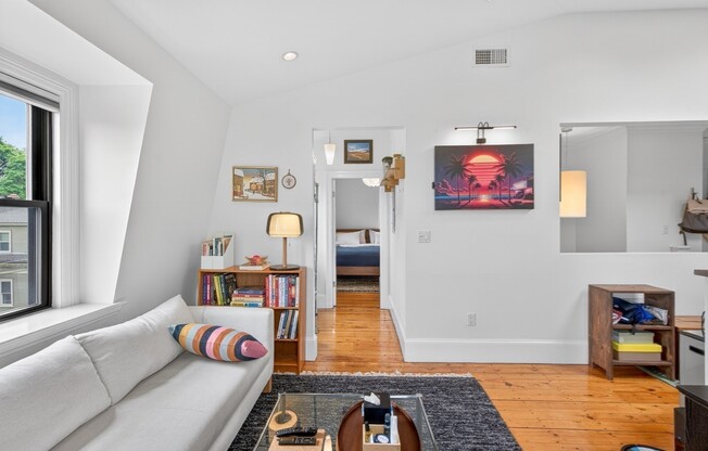 113 CHESTNUT AVE