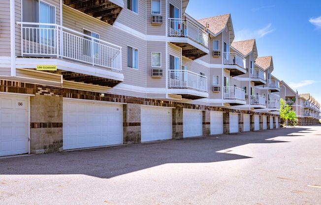 2 beds, 2 baths, 1,031 sqft, $1,425, Unit 3720302
