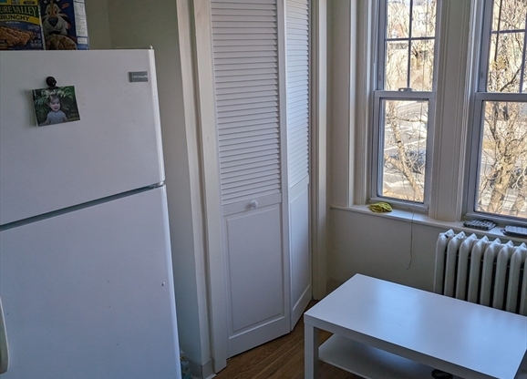 390 FELLSWAY W