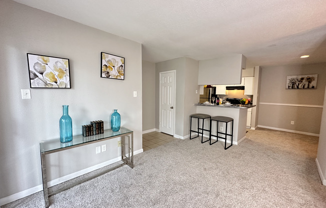 1 bed, 1 bath, 697 sqft, $829