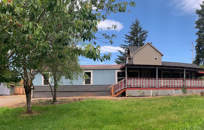 Large Lot Home Just Off Highway 213