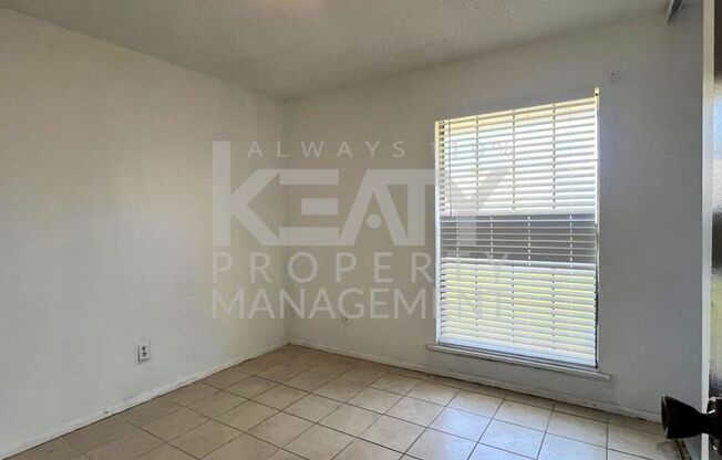 3 beds, 2 baths, $1,400