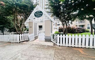 1050 PIEDMONT AVE