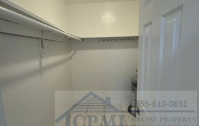 1 bed, 1 bath, 642 sqft, $1,550, Unit 18