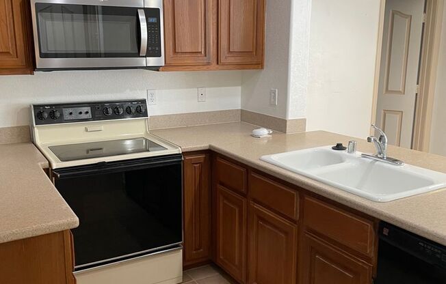 2 beds, 2 baths, $1,650