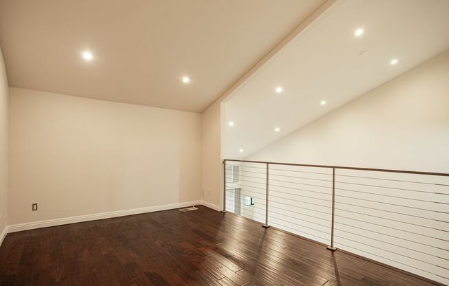 2 beds, 2 baths, 979 sqft, $4,000, Unit 301